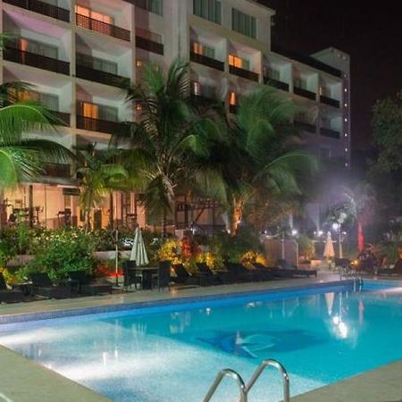 Hotel Olympic Palace Brazzaville Exterior photo